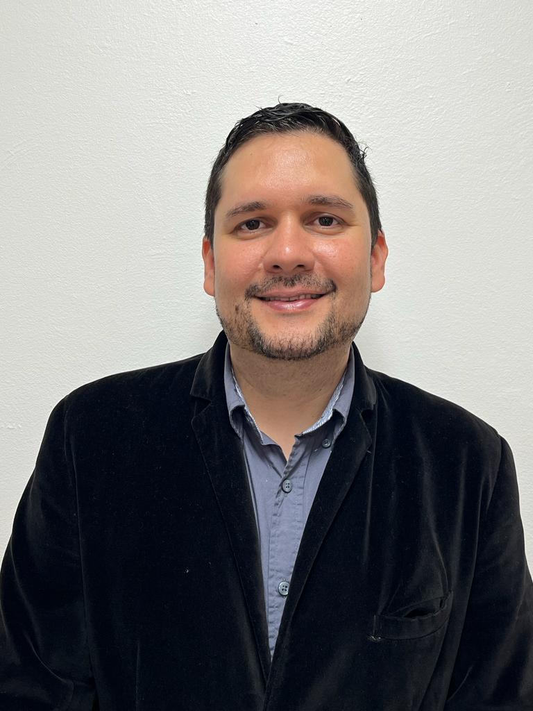 Mauricio Navarro